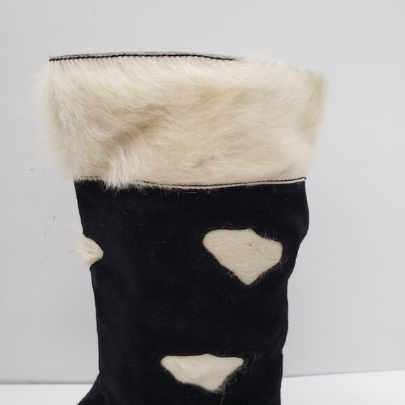 Fish Cam: Women's Black mid-calf Suede fir motif Boot , Size 6M - Picture 6 of 15